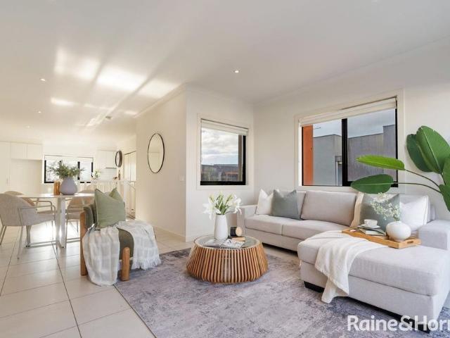 Townhouse for rent in Camerons Creek, Victoria