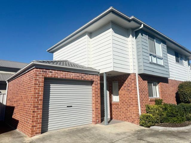 Townhouse for rent in Sydney, New South Wales
