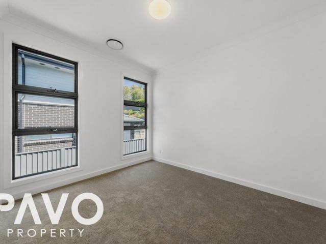 Duplex for rent in Sydney, New South Wales