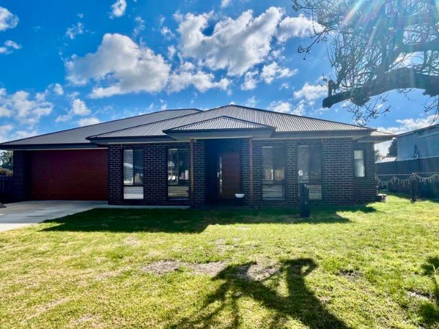 House for rent in Boorowa, New South Wales