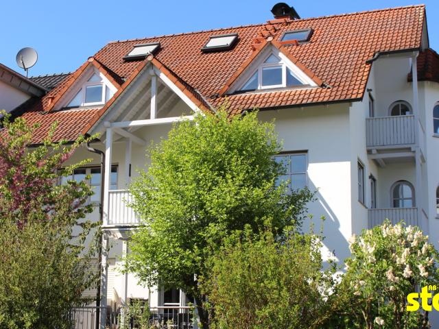 Dachgeschosswohnung mieten in Gewerbegebiet Frohnrad, Hösbach