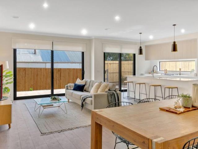 Townhouse for rent in Carrum Downs, Melbourne