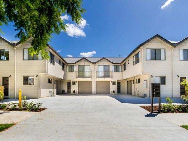 Townhouse for rent in Kings Creek, Queensland