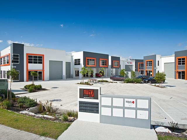 Warehouse for rent in Toombul, Queensland