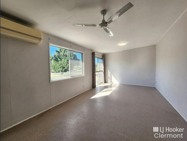 Apartment for rent in Clermont, Queensland