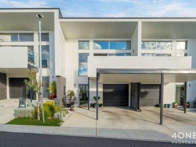 Villa for sale in Claremont