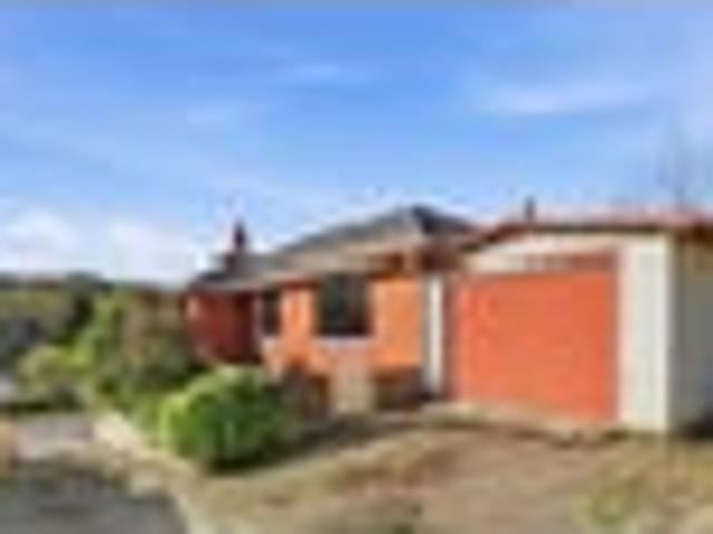 House for sale in Otakou