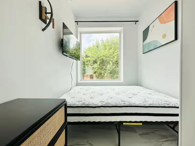 Room for rent in Arverne, New York