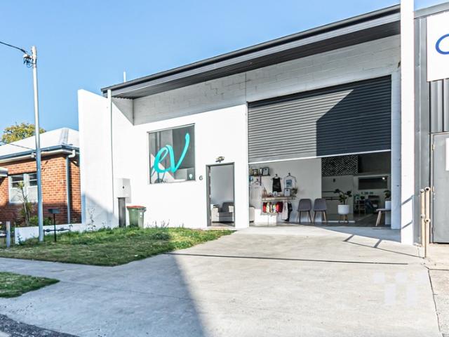 Warehouse for rent in Newcastle, Newcastle-Maitland