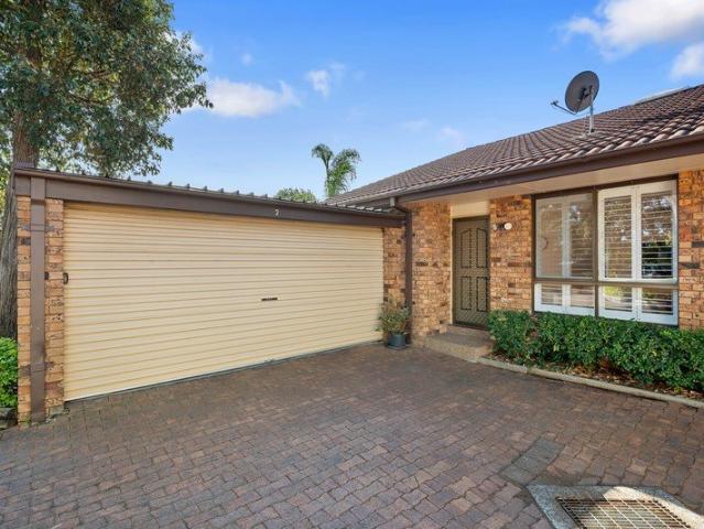 Villa for sale in Sydney, New South Wales