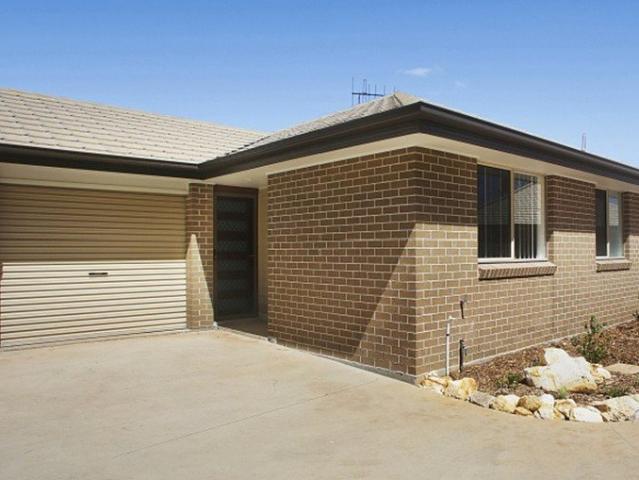 Villa for rent in Port Macquarie, Port Macquarie-Hastings Council