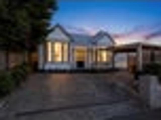 House for sale in Otakou