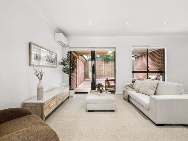 Villa for rent in Sydney, New South Wales