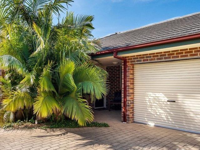 Villa for rent in Towradgi, Wollongong City Council