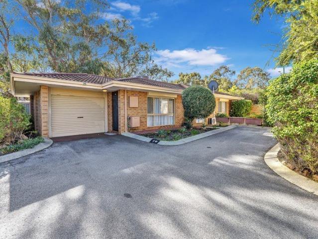 Villa for sale in Swan View, Western Australia
