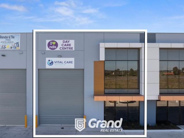 Warehouse for rent in Sierra Estate, Melbourne