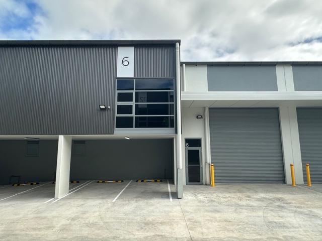 Warehouse for rent in Wollongong West, New South Wales
