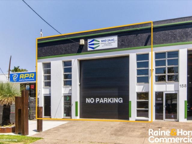 Warehouse for rent in Toombul, Queensland