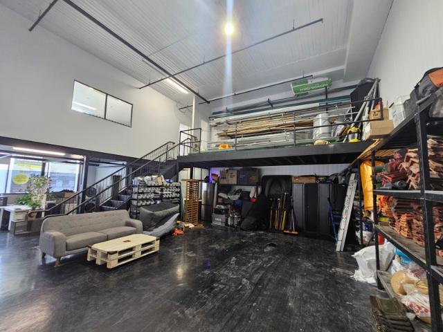 Warehouse for sale in Cromer