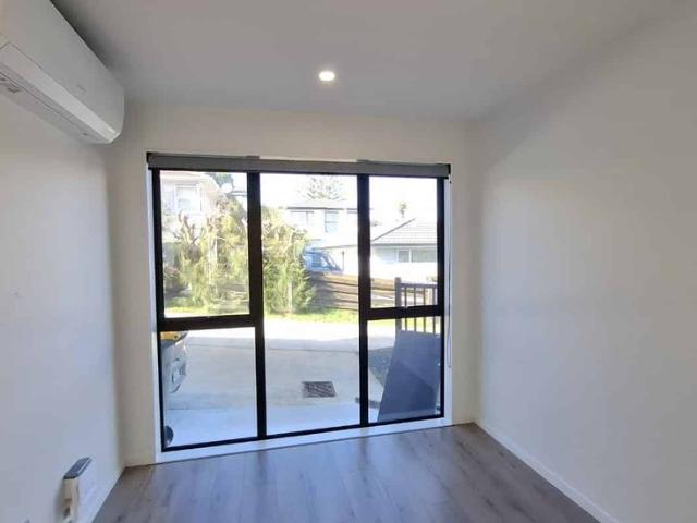Townhouse for rent in Wairau Valley