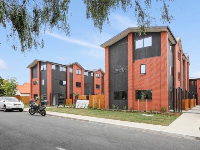 Townhouse for rent in Avondale, Oroua County