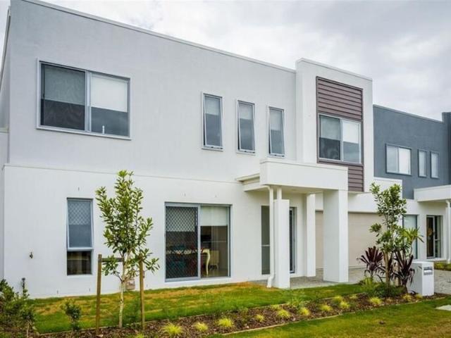 Townhouse for rent in Fernbrook, Queensland