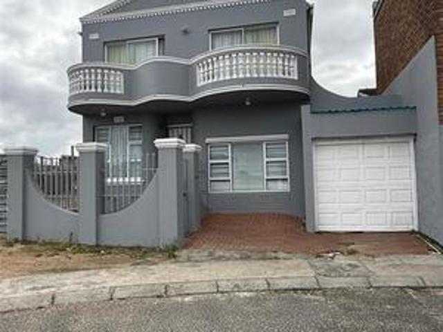 House for sale in Mitchells Plain, Western Cape