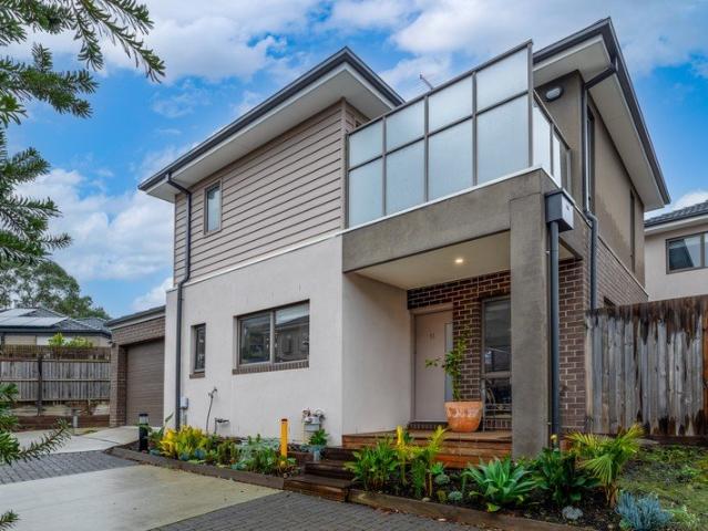 Townhouse for rent in Narre Warren, Melbourne
