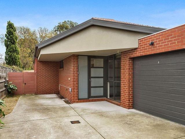 Townhouse for rent in Camerons Creek, Victoria