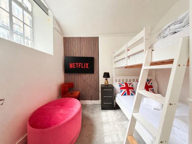 Studio for rent in Spitalfields, Whitechapel