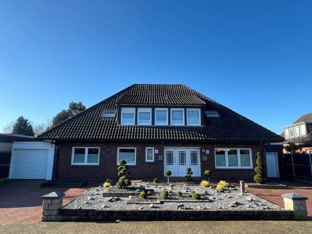 Dachgeschosswohnung mieten in Bösel, Niedersachsen