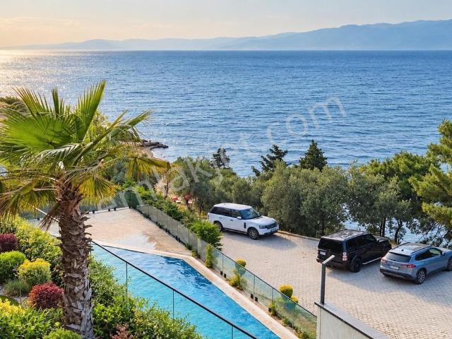 Burhaniye içerisinde satılık Villa