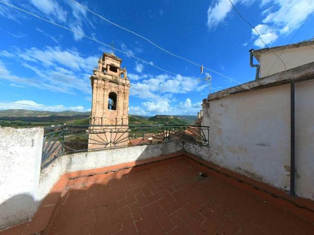 Casa en venta en Ademuz, Valencia
