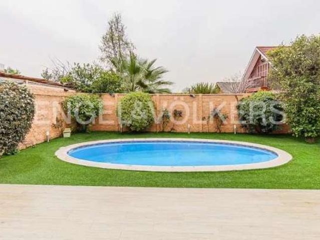 Moderna Casa Remodelada Villa Sta Elena