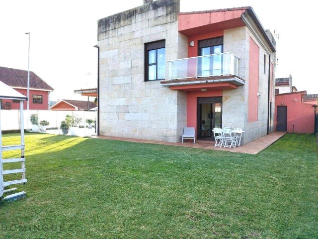 Casa en venta en Sobral, Pontevedra