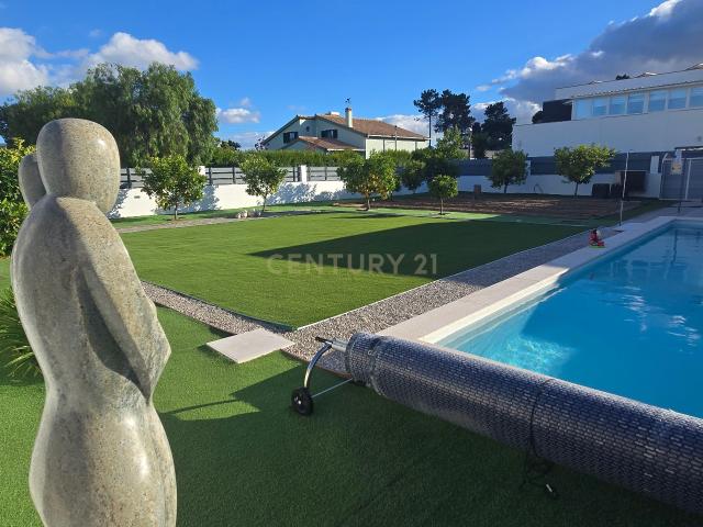 Casa venda em Azeitão (São Lourenço e São Simão), Setúbal