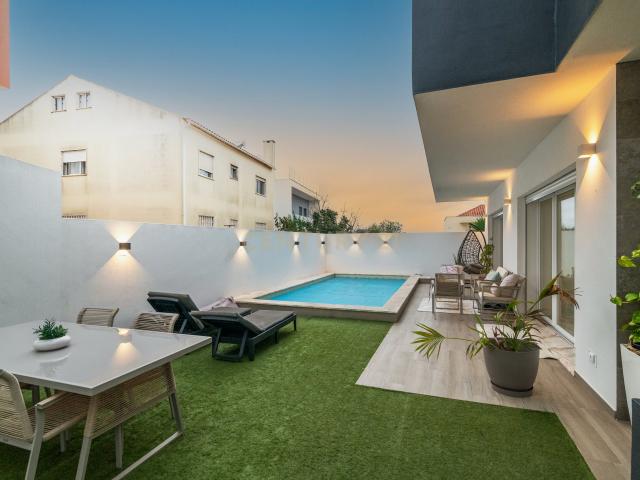 Casa venda em Bairro dos CTT, Odivelas