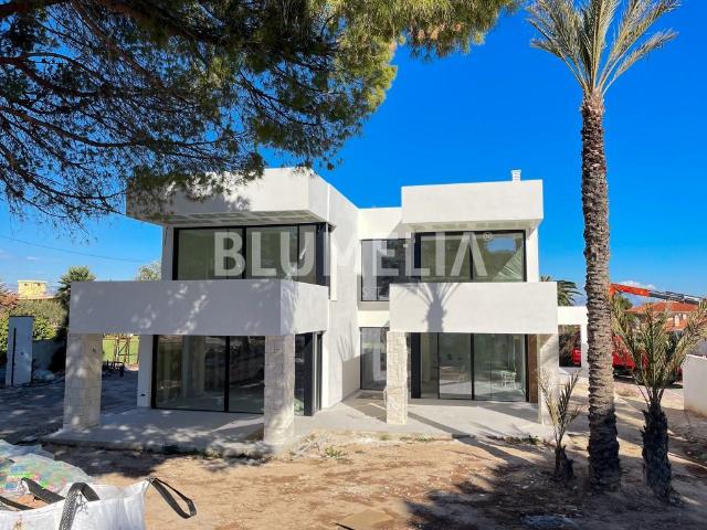 Casa en venta en Vistahermosa, Alicante