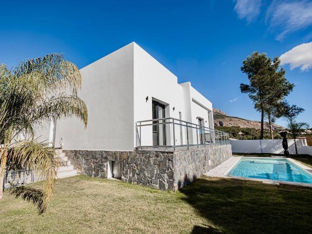 Casa en venta en la Marina Baixa, Valencia