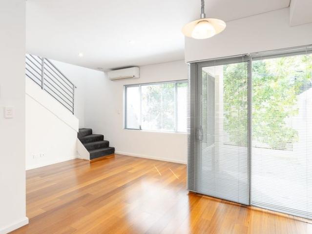 Townhouse for rent in Glendalough, City of Vincent