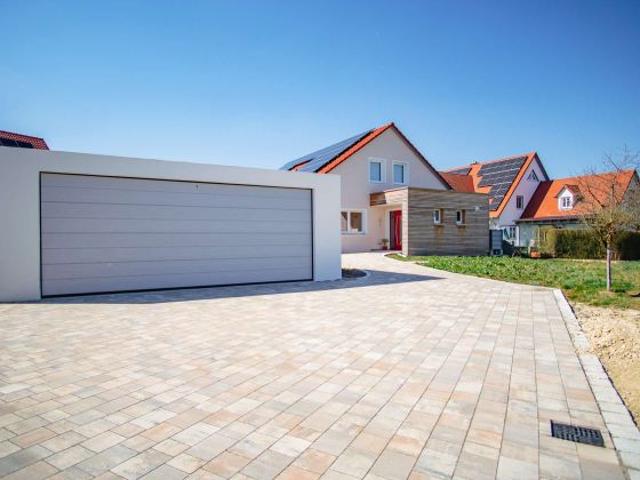 Wohnung kaufen in Gnotzheim, Bayern