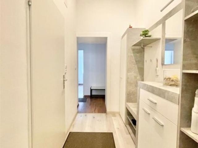 First Floor kaufen in Wien