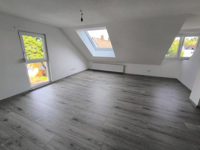 Dachgeschosswohnung mieten in Göppingen, Baden-Württemberg