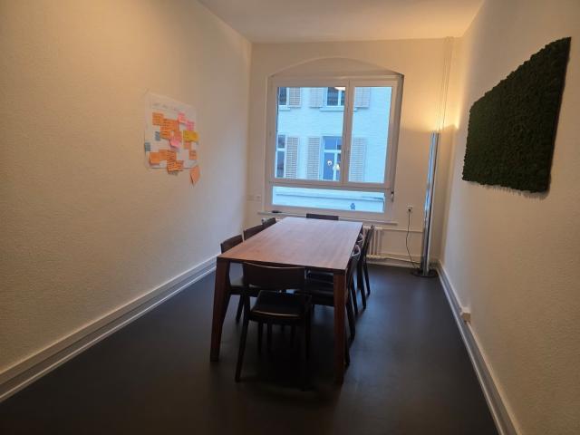 Büro mieten in Einigen, Zürich