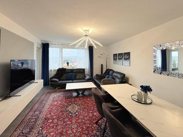 Wohnung kaufen in Schwalbach, Hessen