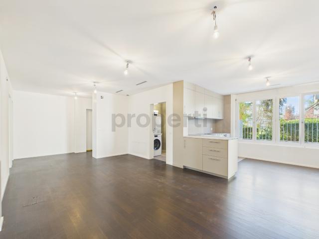 Wohnung kaufen in Opfikon, Zürich