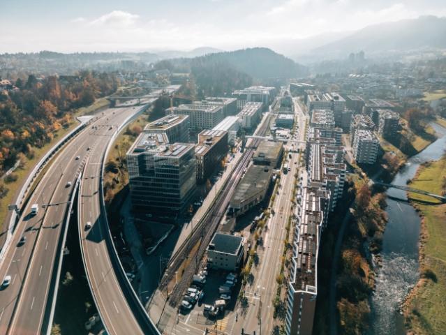 Büro mieten in Einigen, Zürich