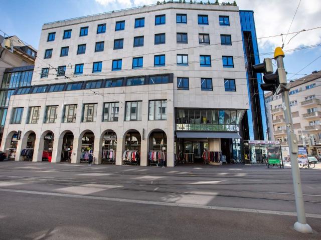 Büro mieten in Einigen, Zürich