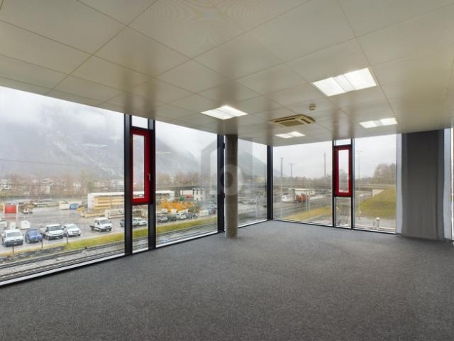 Gewerbe mieten in Domat, Ems
