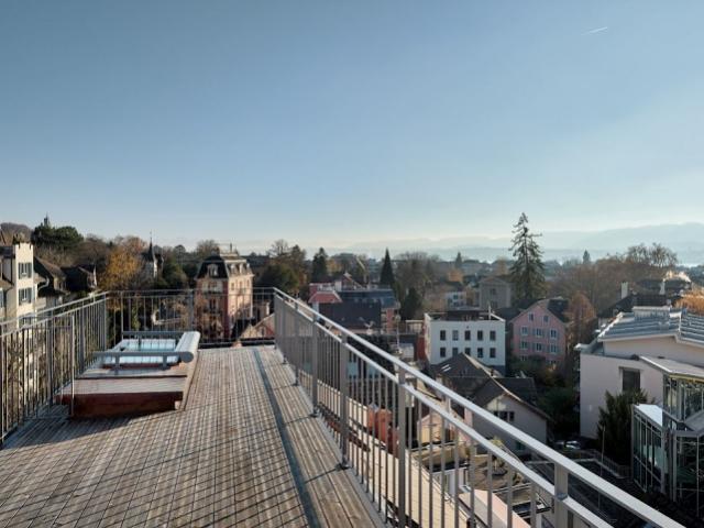 Attikawohnung mieten in Weinegg, Zürich